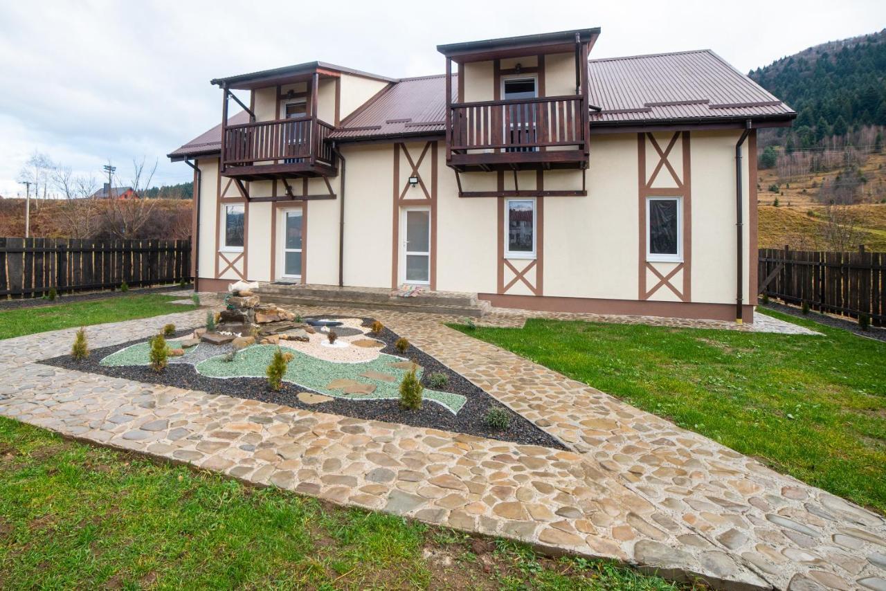 Котедж "Під Горбком" Korchin Exterior photo