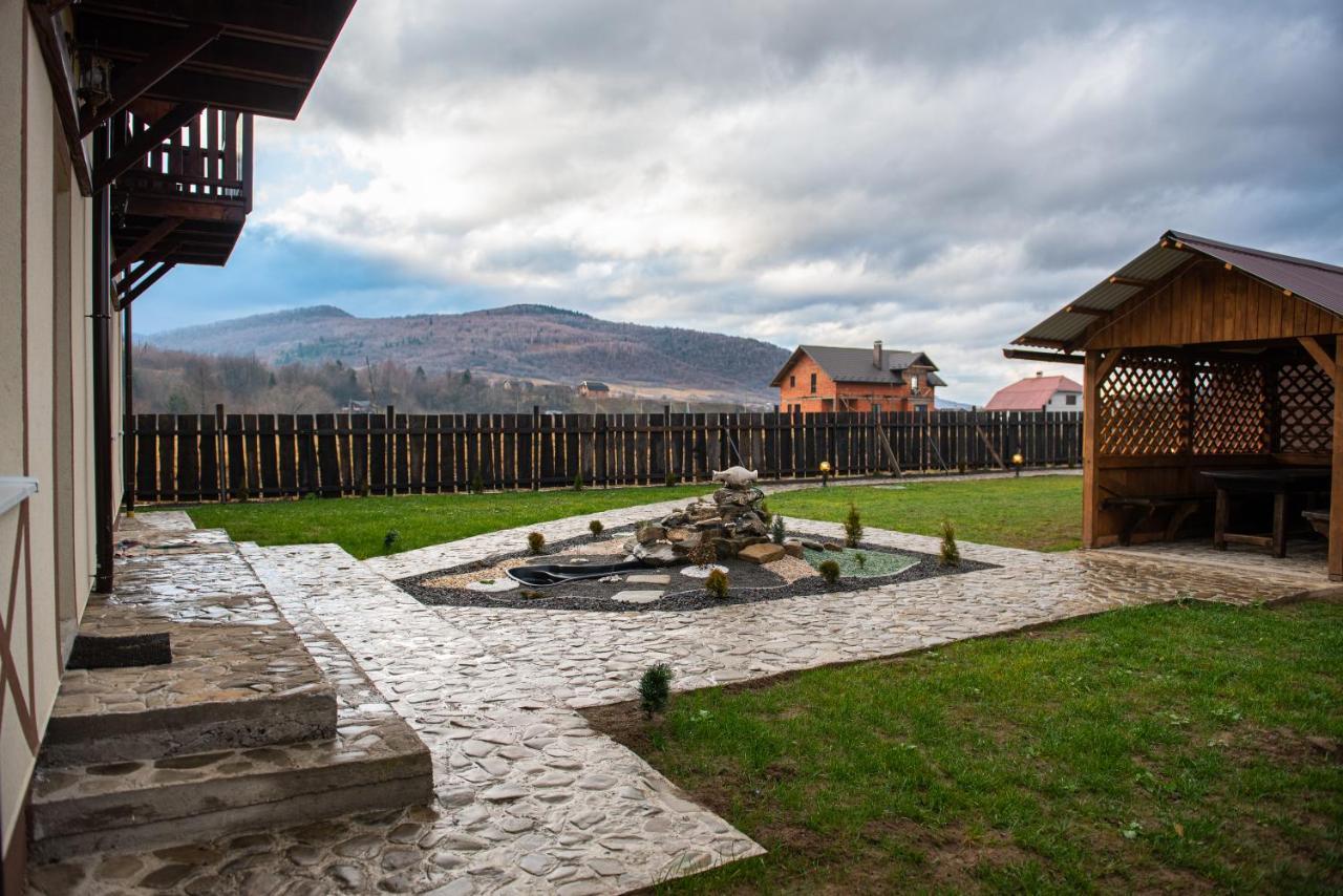 Котедж "Під Горбком" Korchin Exterior photo